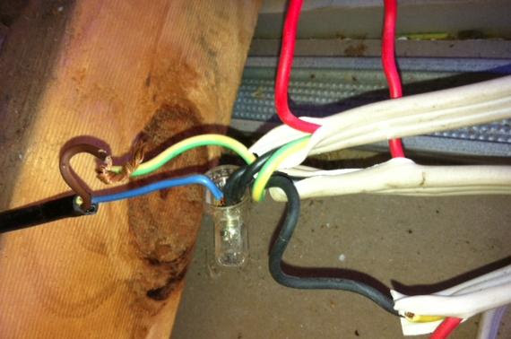 Faulty wiring Faulty wiring
